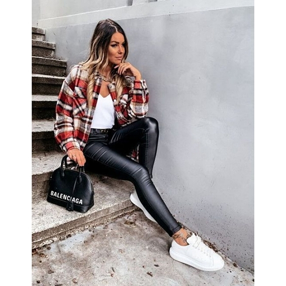 HYFVE Jackets & Blazers - Hyfve Plaid Shacket Size Medium Red Black Cream